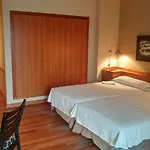 Hotel De 4*