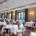 Hotel De 4*