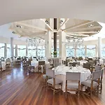 Hotel De 4*
