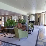 Hotel De 4*