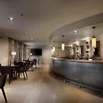 De 4*