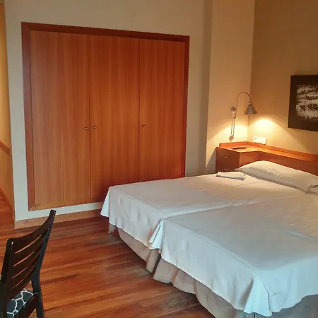 Hotel De 4*