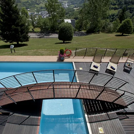 Hotel De 4*