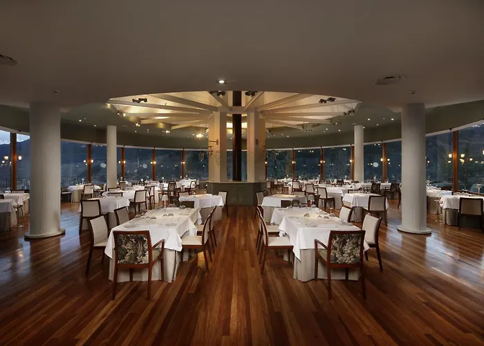 Hotel De 4*